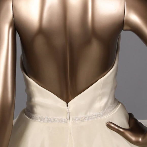 ISABELLE ARMSTRONG Jordyn Strapless Ballgown Wedding Dress Bridal Gown - Picture 8 of 12